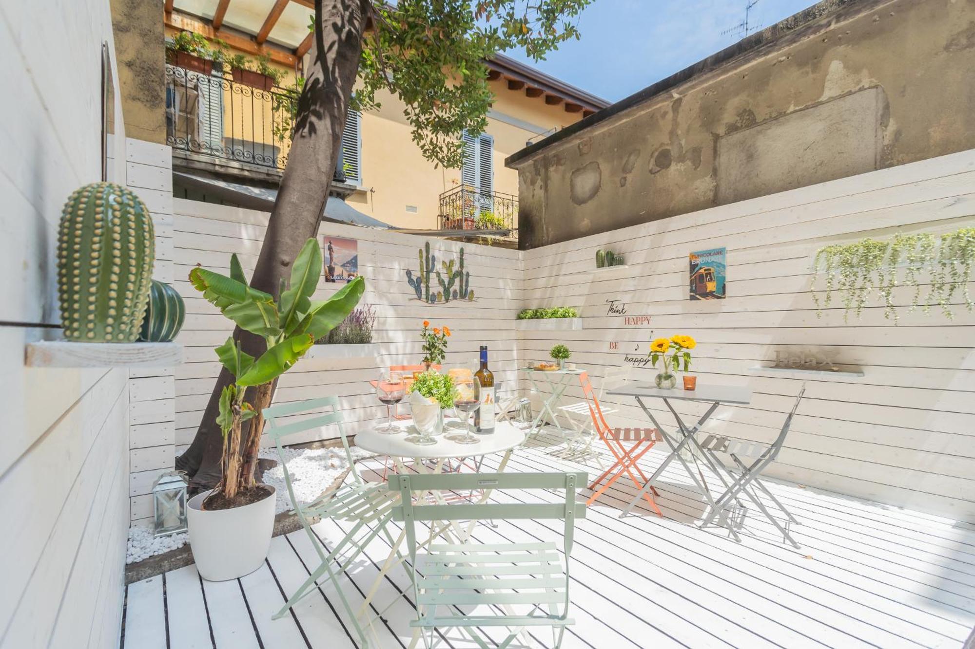 Dreams By Rent * Como